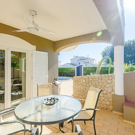 Ferienvilla Casa Rita Mit Privatem Pool By Interhome Hébergement de vacances *